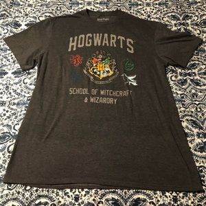 XL Hogwarts T-shirt